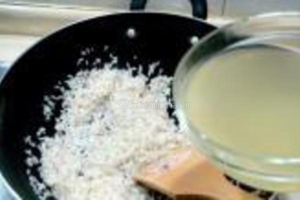 红花焖饭蔬菜海鲜的做法图解6