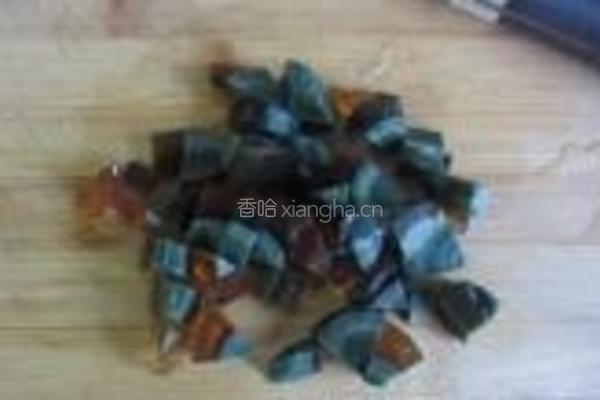 皮蛋瘦肉粥的做法图解5