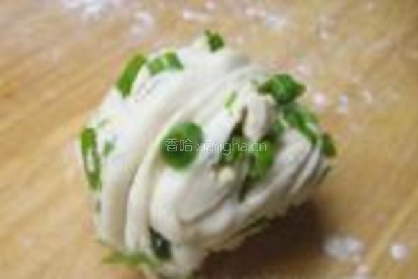 葱香火腿双味花卷的做法图解10