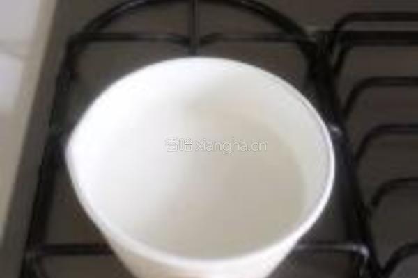 红豆沙奶冻的做法图解2