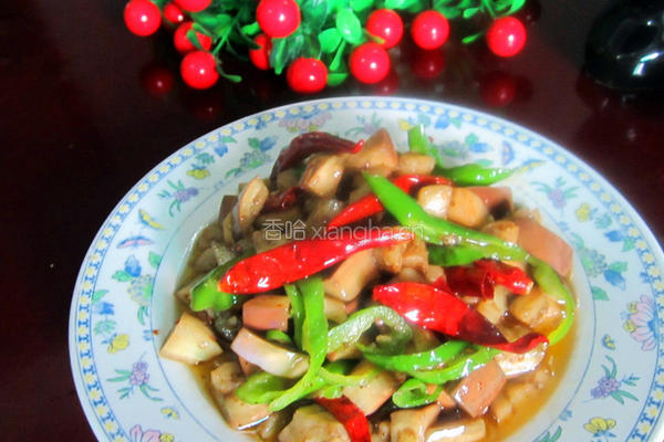 红椒炒茄丁