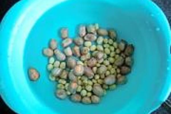 花生紫米豆浆的做法图解2