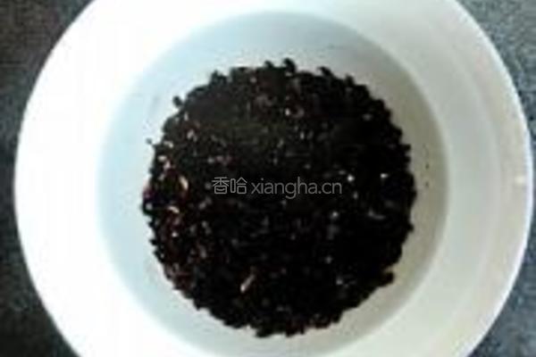 花生紫米豆浆的做法图解3