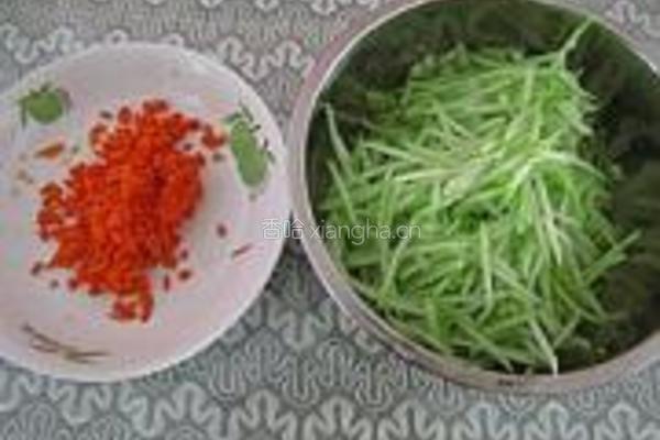 西瓜皮鲜肉饺子的做法图解1