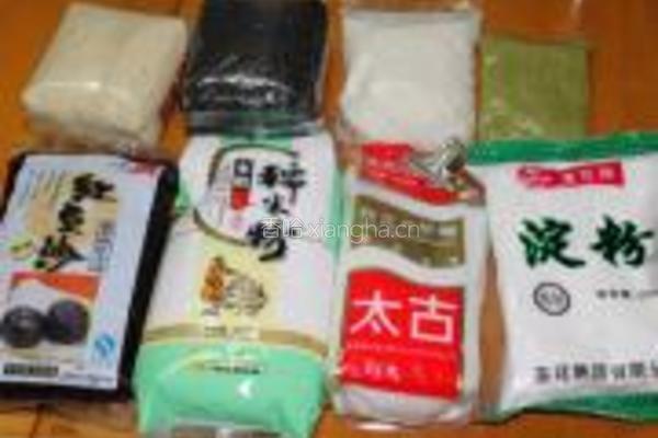糯滋滋豆沙卷的做法图解1