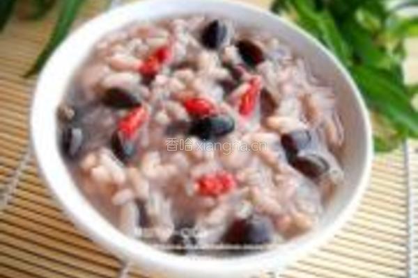 枸杞黑豆粥的做法图解6