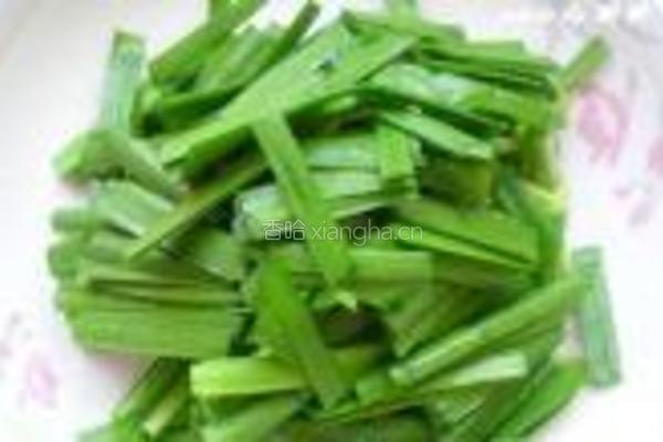 韭菜肉丸煮米粉的做法图解3