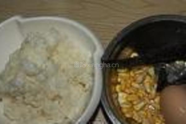紫菜玉米粒炒饭的做法图解1