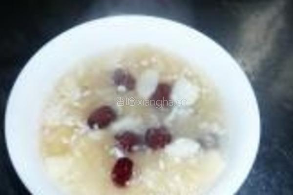 山药银耳米酒羹的做法图解6