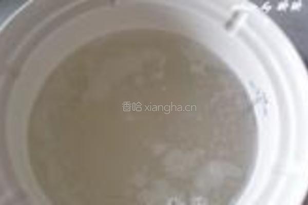 鲈鱼砂锅粥的做法图解2