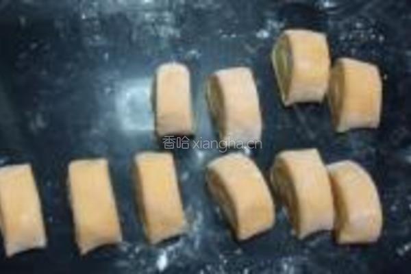 双色蝴蝶卷的做法图解8