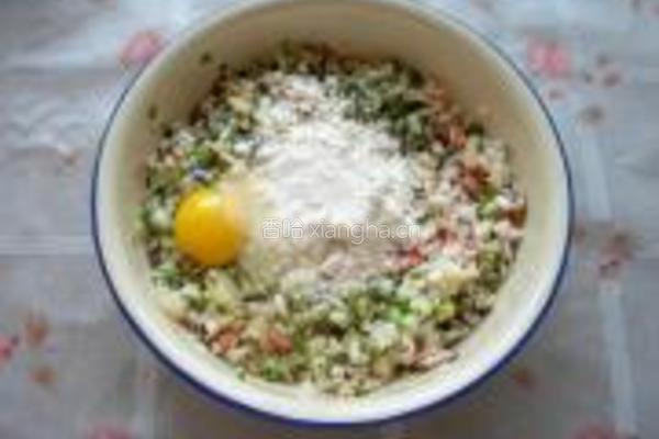 韭菜蘑菇饼的做法图解5