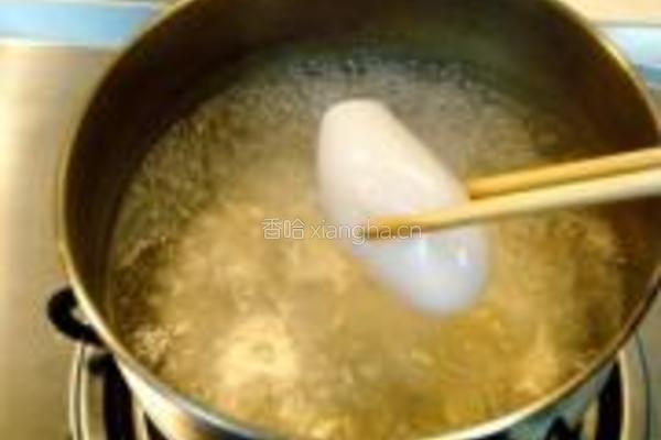 酥核桃釀墨鱼意面的做法图解3