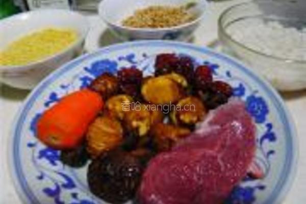 牛肉板栗养生粥的做法图解1