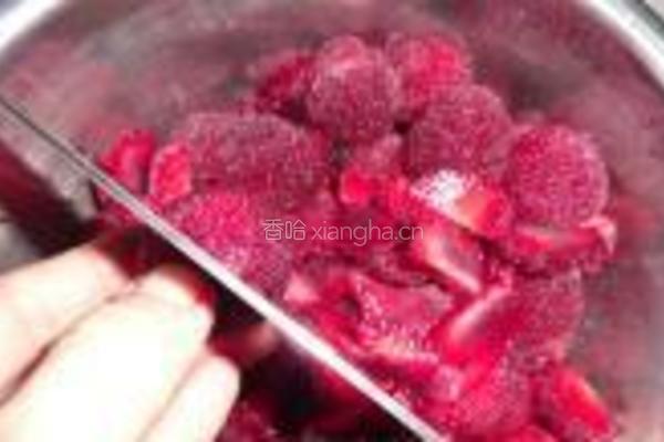 杨梅果酱的做法图解3