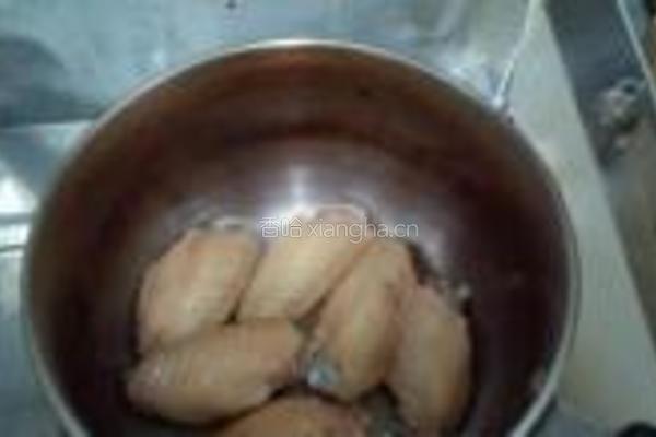 酱油鸡翼的做法图解1