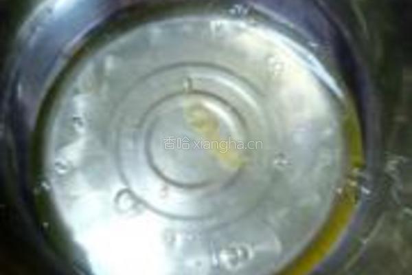 红茶葡萄干蛋糕的做法图解1