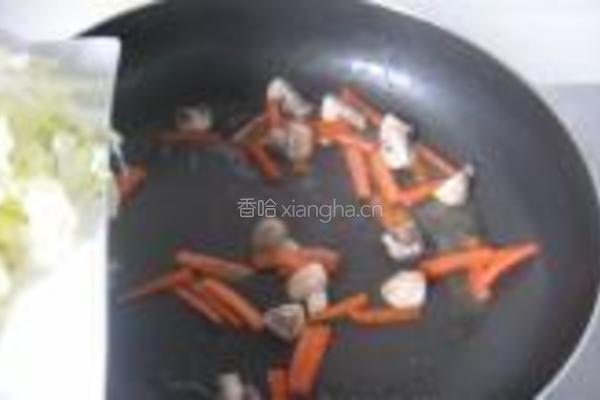 口蘑卷心菜肉炒饭的做法图解4