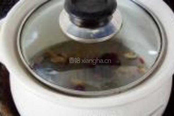 黄芪红枣茶的做法图解3
