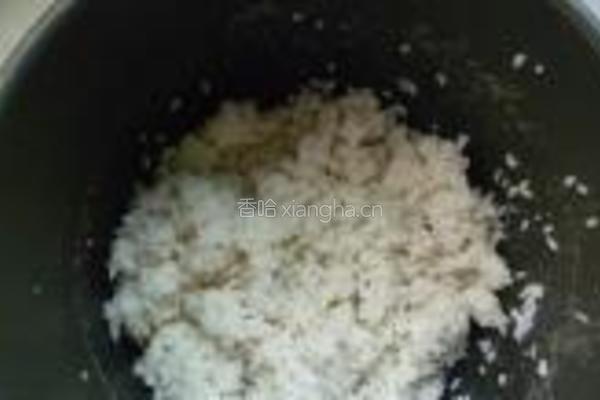 炒寿司米饭的做法图解1