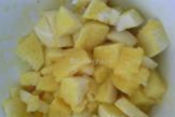 蛋包馒头炒饭的做法图解1