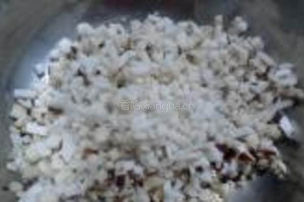 三色双菇鲈鱼饺子的做法图解6