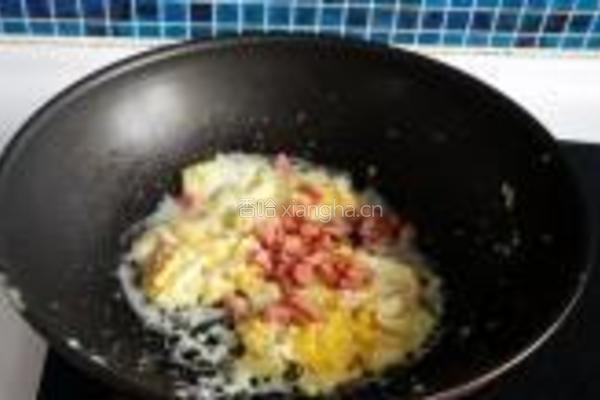 榄菜火腿蛋炒饭的做法图解4