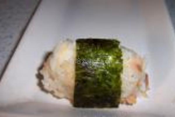 金枪鱼饭团的做法图解9