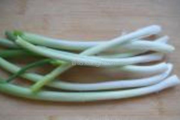 紫薯葱油饼的做法图解1