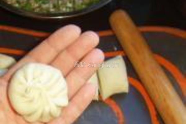 香菜肉馅大包子的做法图解11