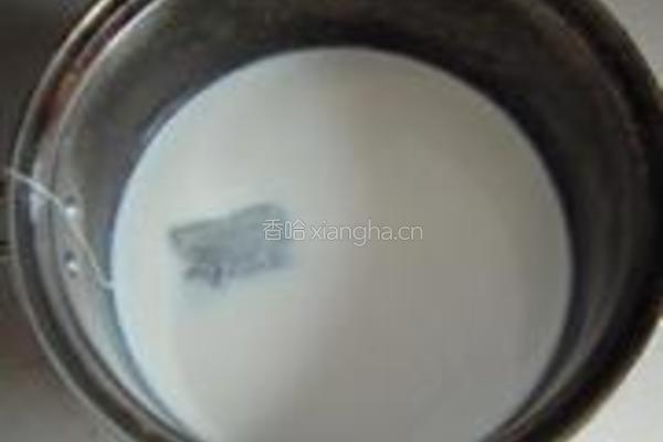 仙草冻奶茶的做法图解3