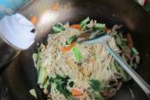 青菜肉丝炒面的做法图解10