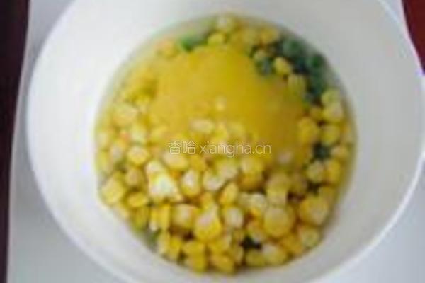 鸡蛋玉米豌豆饼的做法图解2