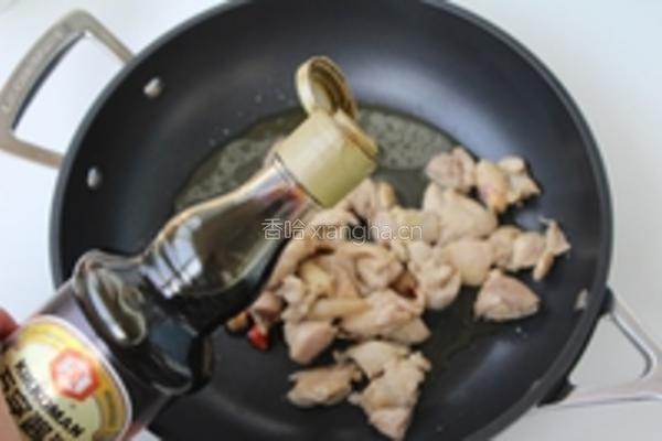 蚕豆烧鸡肉的做法图解7