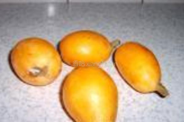 糖水枇杷的做法图解1