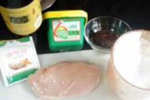 酱烤鸡肉汉堡的做法图解1