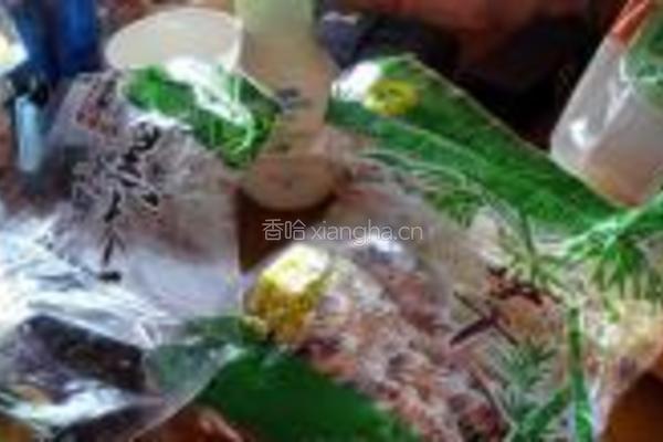 笋干酱油饭的做法图解2