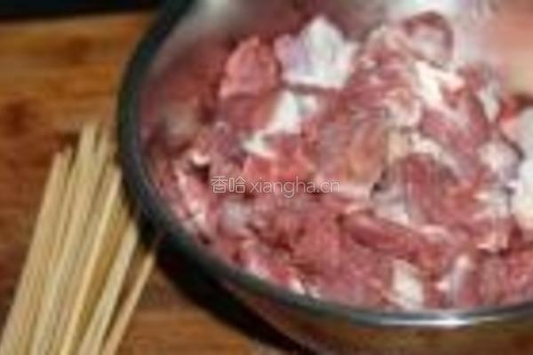 辣椒孜然羊肉串的做法图解2
