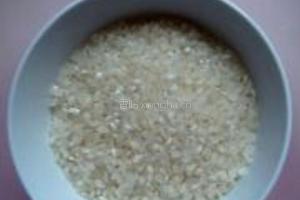 山药香菇瘦肉饭的做法图解1