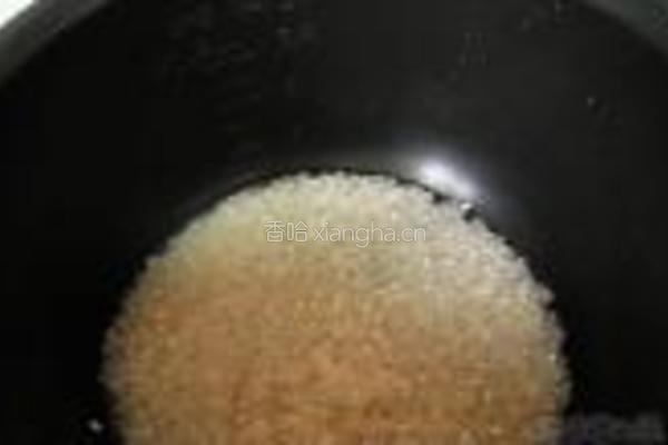 五花肉蚕豆煲饭的做法图解5