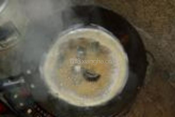 皮蛋瘦肉面的做法图解1
