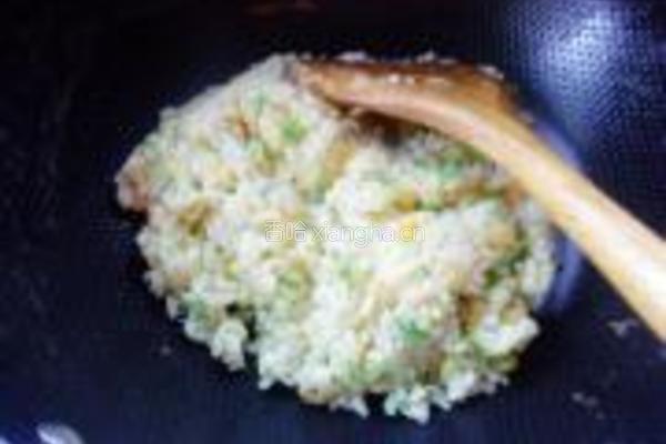 蛋炒饭的做法图解9