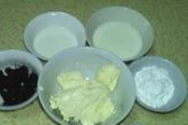 桑葚乳酪冰激凌的做法图解1