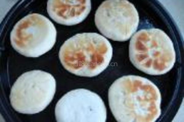 红萝卜冬菇肉馅饼的做法图解7