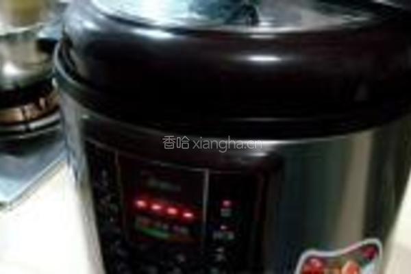 蜜枣玉米面发糕的做法图解5