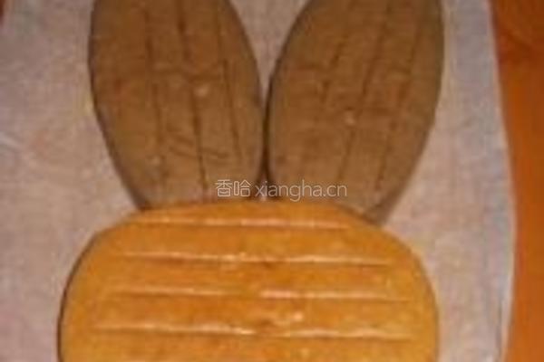 蝴蝶结害羞兔蛋糕的做法图解1