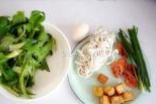 鲜虾油豆腐汤面的做法图解1
