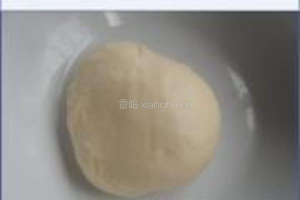 番茄酱热狗小面包的做法图解1