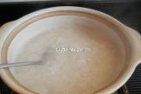 蚕豆花鸡蛋粥的做法图解7