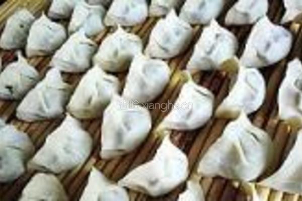 荠菜猪肉水饺的做法图解9